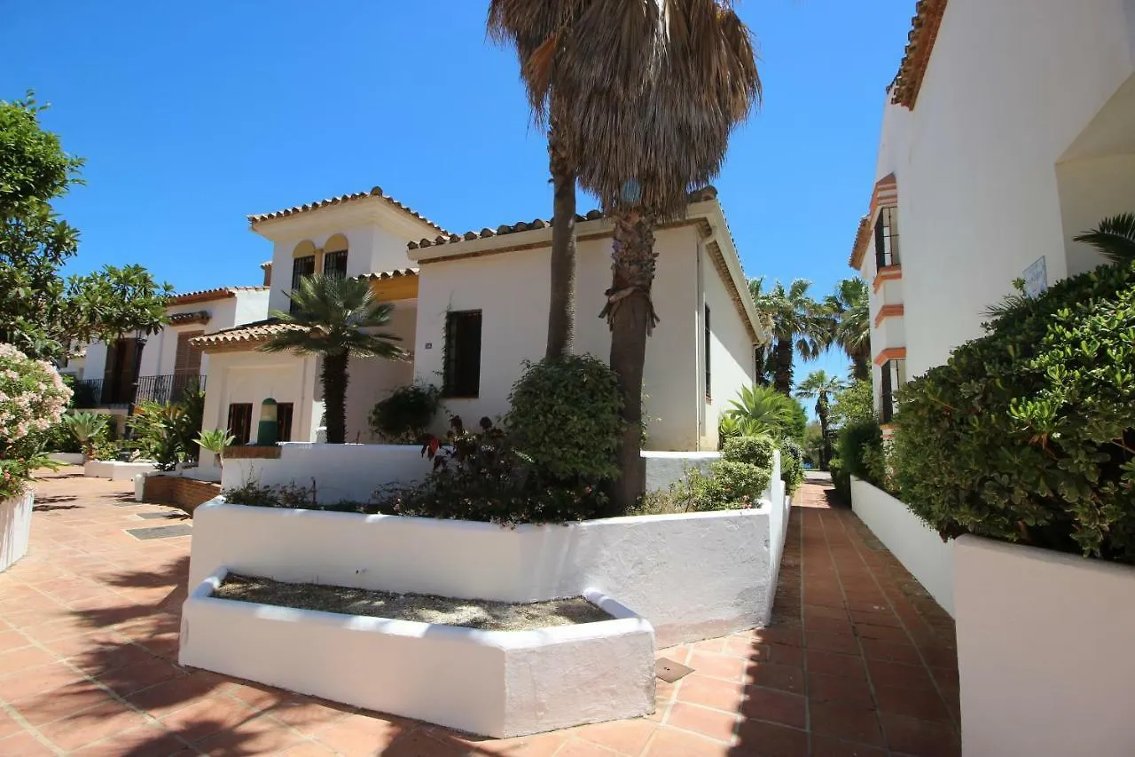 Loma Del Rey 56 - Casa Primera Linea De Mar Alcaidesa Villa